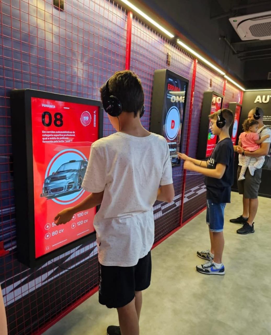 Aluguel de Painel de LED para Eventos, Totem Touch Screen e Holograma 3D para Feiras e Eventos em Fortaleza 2026