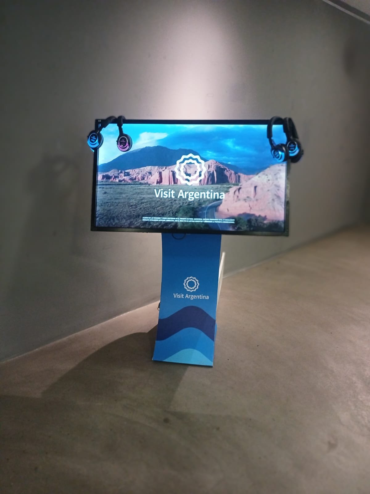 Locação Totem Touch Screen-luguel de totem touch screen-Aluguel de tvs touch screen Painel de Led EM 2026 Gamificação Para Eventos - Atração Para Seu Evento